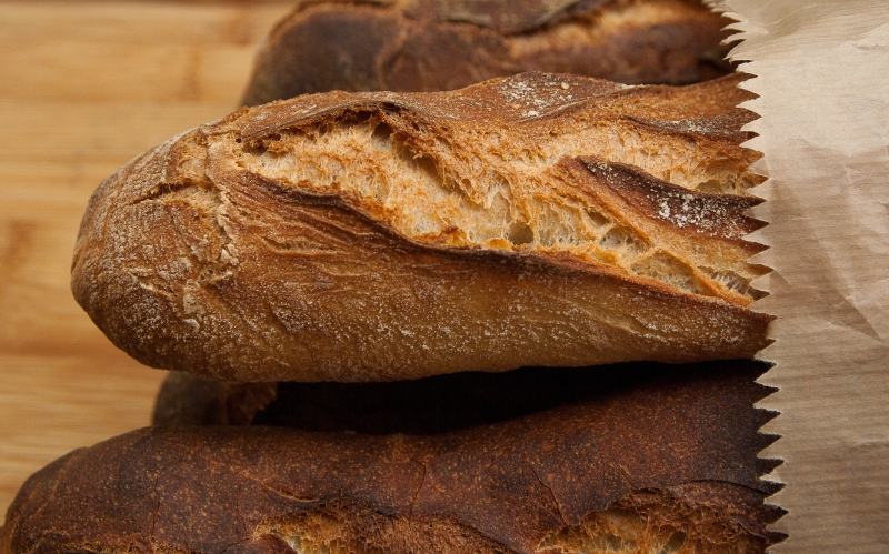 boutique-LE CASTELLET-min_dish-food-baking-cuisine-bread-bakery-399077-pxhere.com